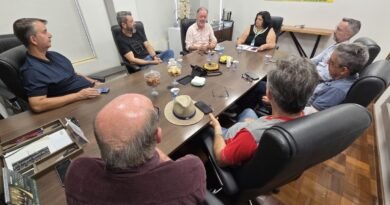 Ciesp São Carlos reforça parceria com ACISC e projeta agenda conjunta para indústria e comércio