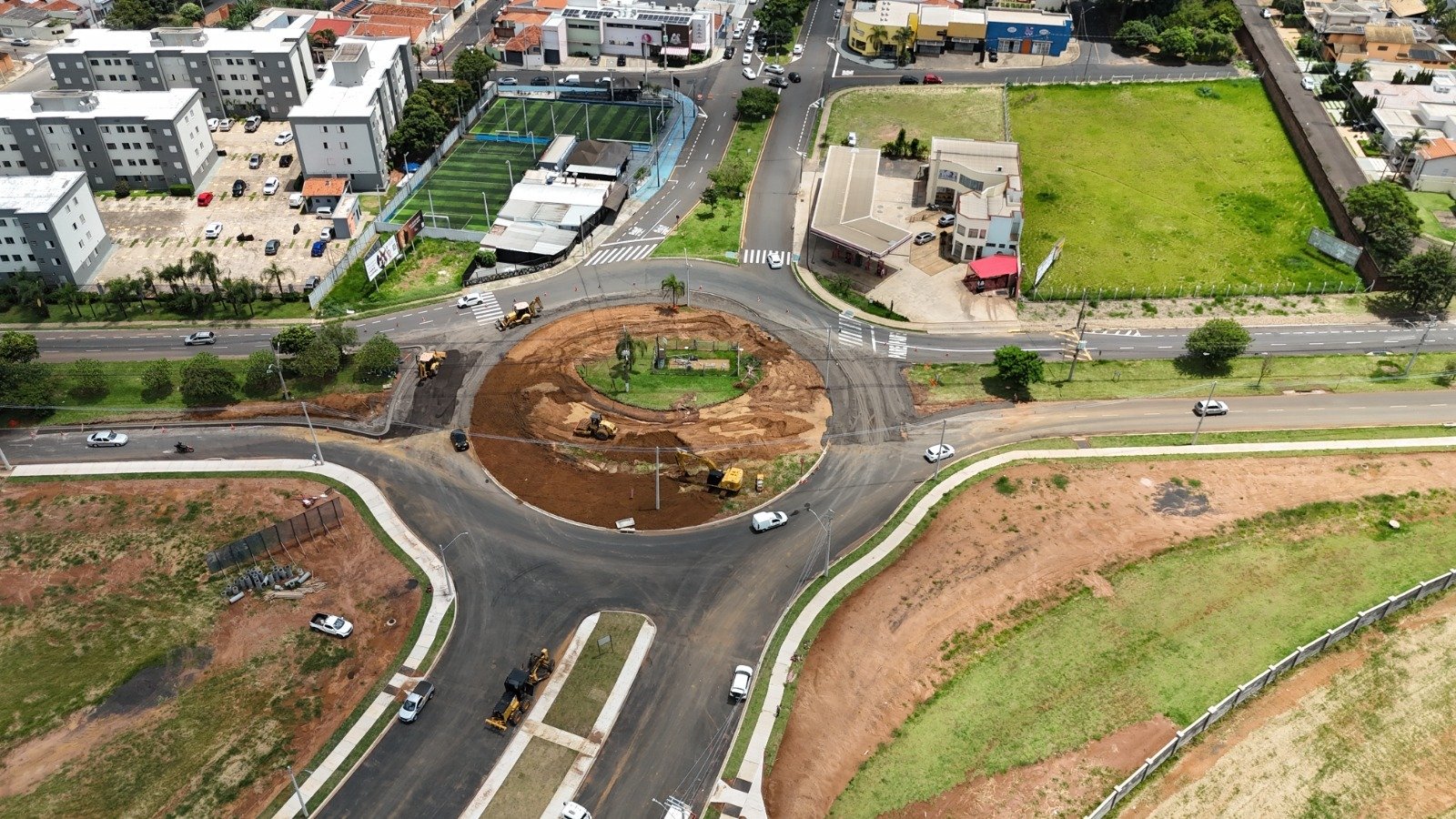 Obras na Miguel Petroni trazem melhorias para motoristas e pedestres