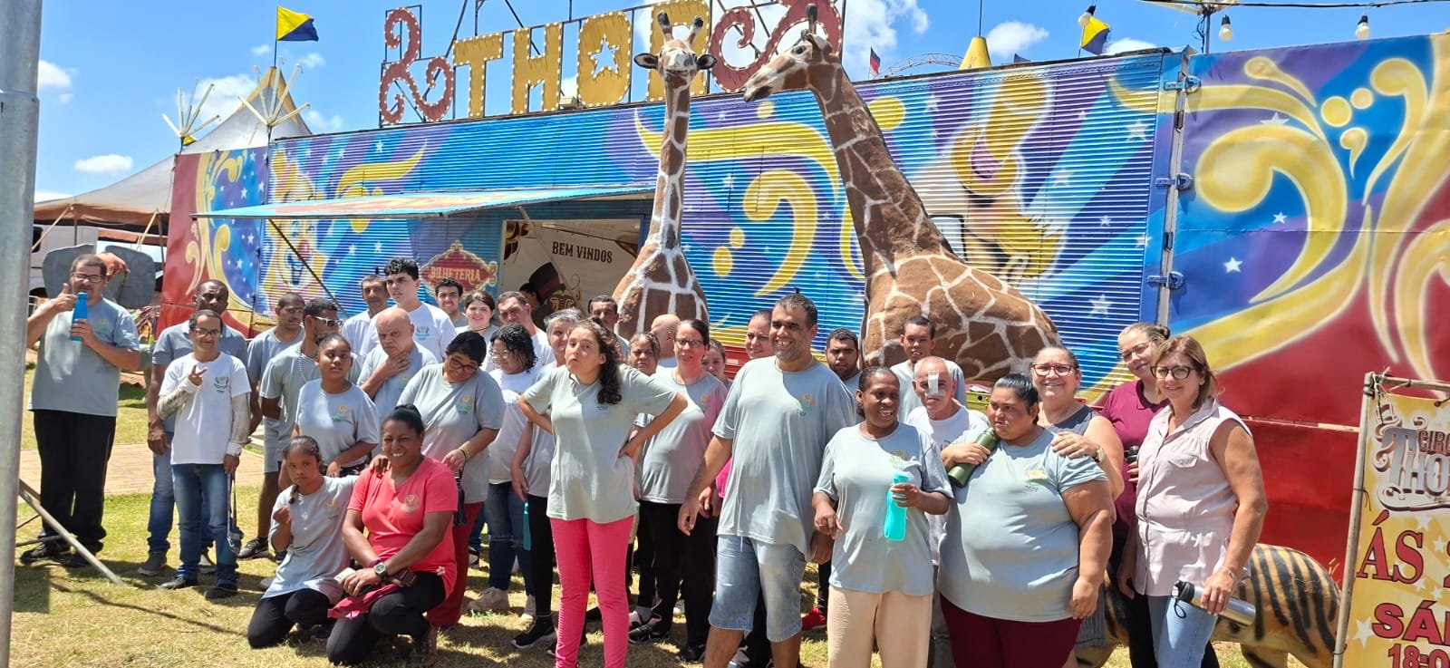 Espetáculo de circo emociona e promove manhã especial para usuários de projetos sociais em Ibaté