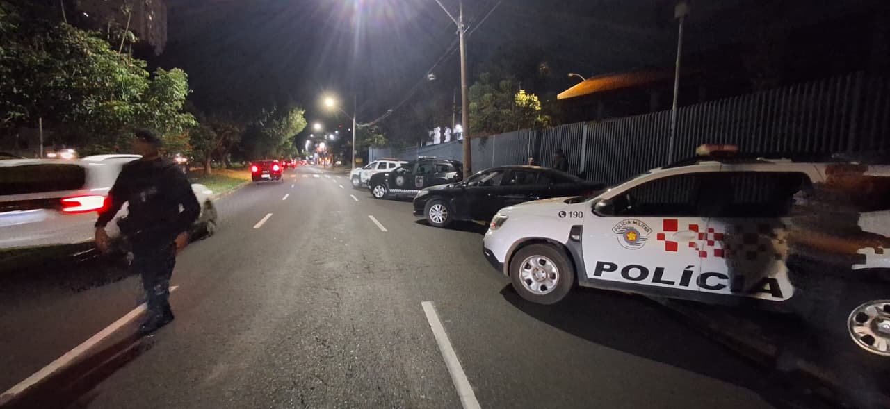 PM, GM e Fiscalização realizam operação contra escapamentos barulhentos em São Carlos