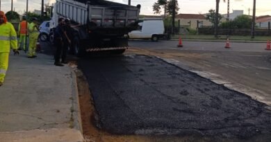 Operação tapa-buraco melhora vias no bairro Popular em Ibaté