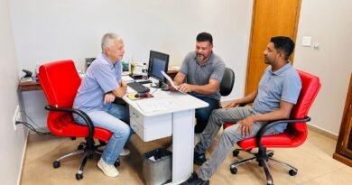 Val Construtor apresenta demandas à Secretaria de Obras e reforça articulação por melhorias em Ibaté Val Construtor apresenta demandas à Secretaria de Obras e reforça articulação por melhorias em Ibaté