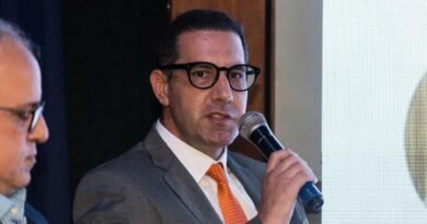 Câmara Municipal concede Título de Cidadão Benemérito ao advogado Augusto Fauvel de Moraes