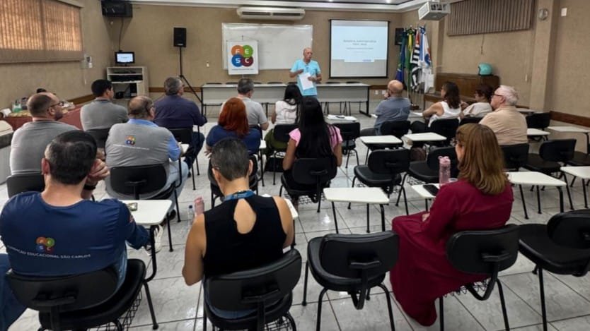 Fesc aprova relatórios e novos regimentos em reunião do Conselho Diretor