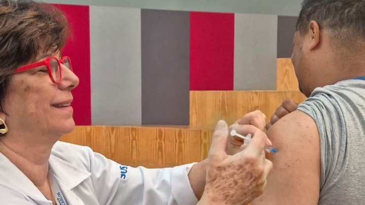 Unidades de saúde da Vila Isabel e Santa Felícia terão horário estendido para ampliar vacinação contra gripe