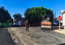 Val Construtor acompanha início da operação tapa-buraco no Jardim América e agradece prefeito e secretário de obras