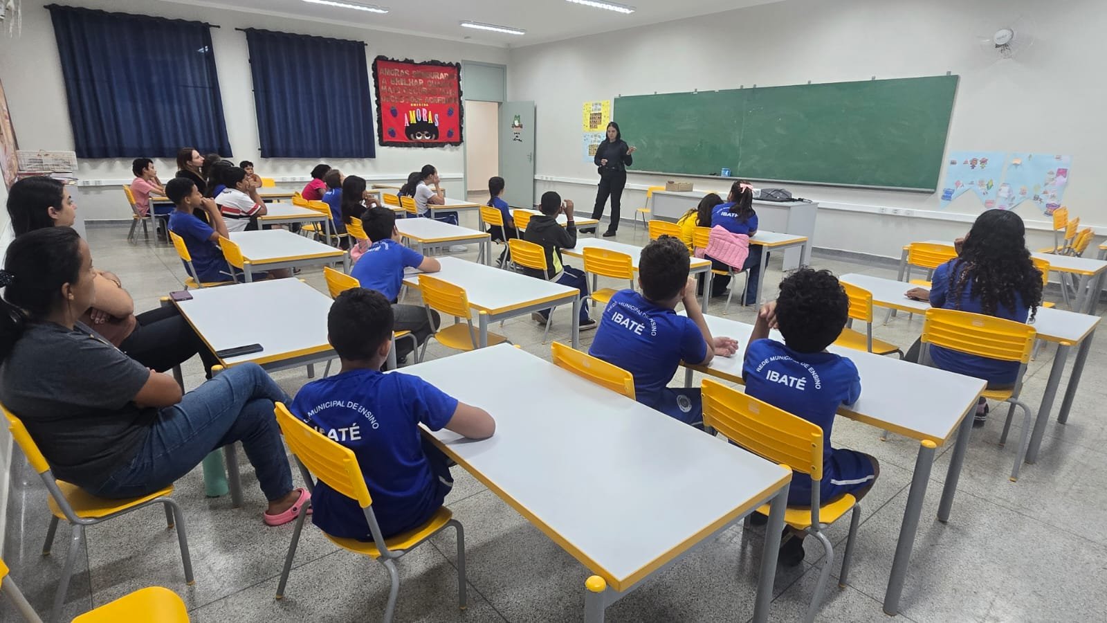 Palestra conscientiza alunos da rede municipal de Ibaté sobre os perigos do cerol