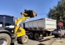Secretaria de Serviços Públicos realiza limpeza de imóvel abandonado no Jardim Cruzado