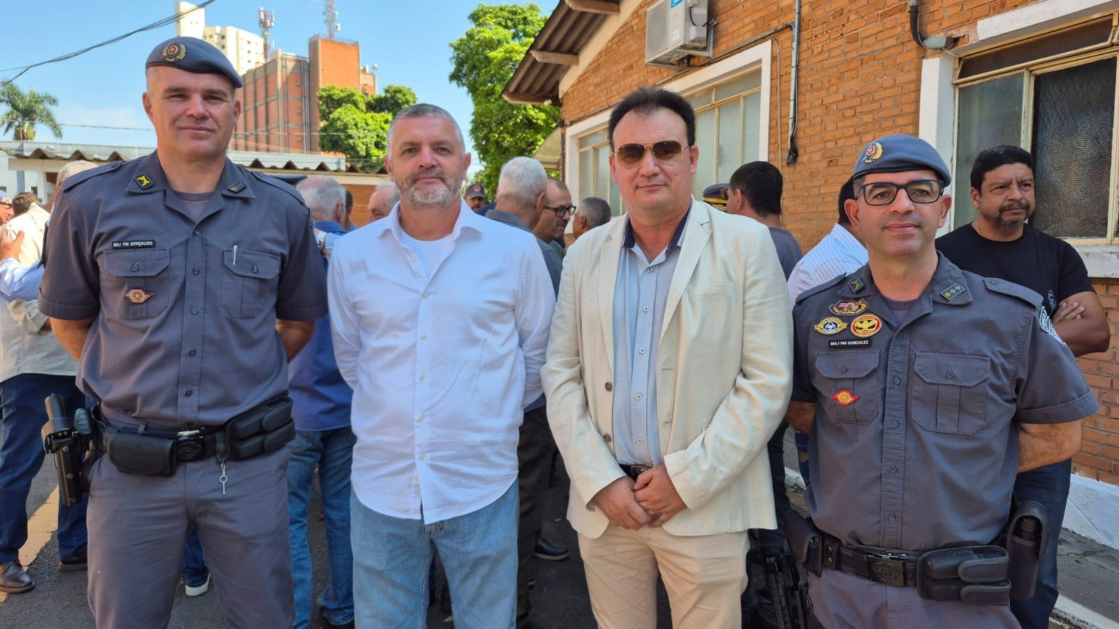 Major Fumagale prestigia passagem de comando da Polícia Militar em Araraquara